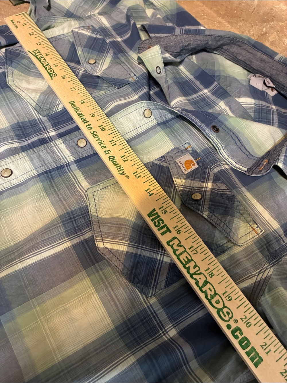 Carhartt Size Large Blue & Green Plaid Button-Down Work Shirt - Picture 8 of 9